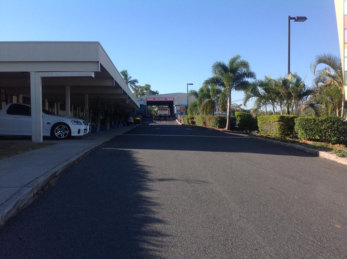 Tannum Sands Hotel / Motel Exterior photo