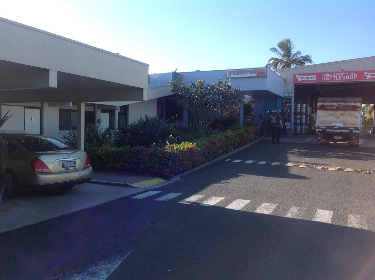 Tannum Sands Hotel / Motel Exterior photo