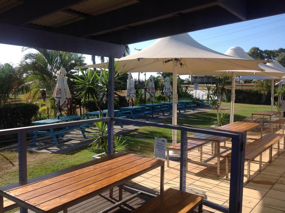 Tannum Sands Hotel / Motel Exterior photo